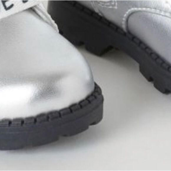 GIRLS Toddler COMBAT Ankle boots in silver faux leather Love Laces Comfy New - Picture 4 of 9